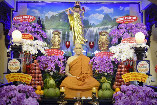 Tượng sáp Hòa thượng Thích Giác Khánh tại Tổ đường chùa Liên Hoa