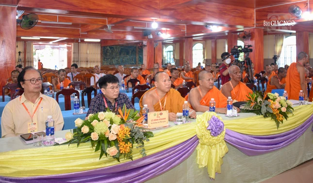 Đại biểu tham dự