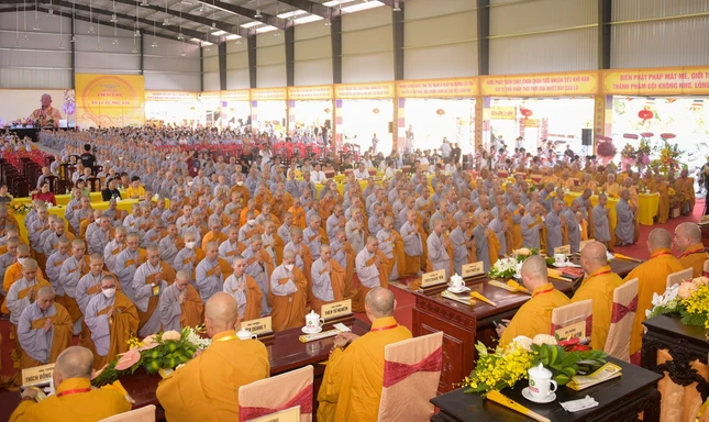 Quang cảnh buổi lễ Quang cảnh buổi lễ