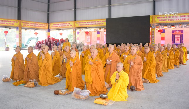 Có 65 giới tử thọ giới Tỳ-kheo