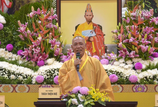 Hòa thượng Thích Thiện Huệ ban đạo từ