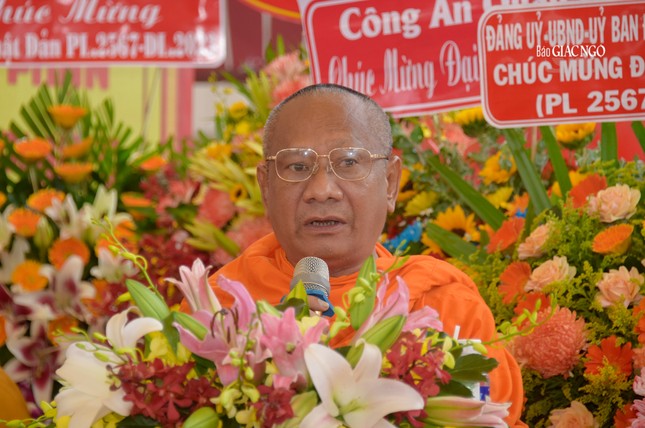 Hòa thượng Danh Lung tuyên đọc thông điệp Đại lễ Phật đản Phật lịch 2567 của Đức Pháp chủ GHPGVN