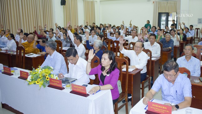 Hội nghị đã biểu quyết thông qua qua nhiều nội dung quan trọng của công tác Mặt trận TP.HCM Hội nghị đã biểu quyết thông qua qua nhiều nội dung quan trọng của công tác Mặt trận TP.HCM