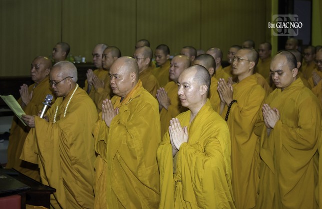 Hạ trường chùa Vĩnh Nghiêm nhất tâm cung thỉnh Trưởng lão Hòa thượng Thích Đức Nghiệp, Phó Pháp chủ kiêm Giám luật Hội đồng Chứng minh làm Thiền chủ; Thượng tọa Thích Thanh Phong làm Hóa chủ