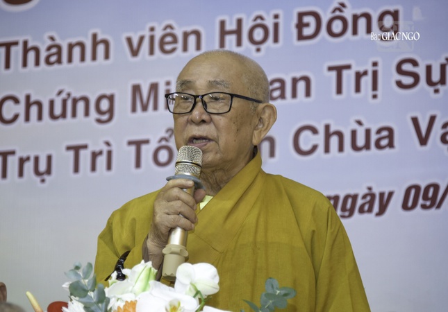 Trưởng lão Hòa thượng Thích Như Tín ban đạo từ