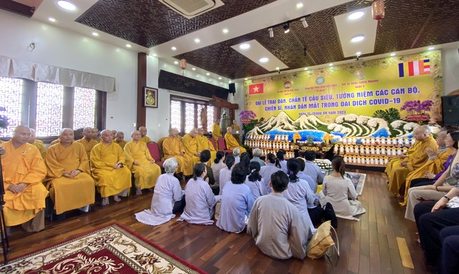 Chư Tăng Ni, Phật tử, đại diện chính quyền tham dự