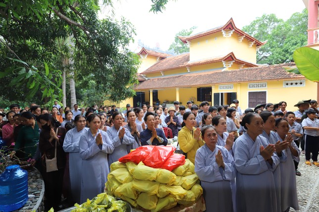 Rất đông Phật tử H.Tuy An tham dự Rất đông Phật tử H.Tuy An tham dự