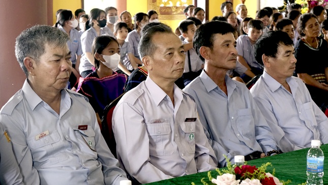 Phật tử về tham dự hội nghị Phật tử về tham dự hội nghị