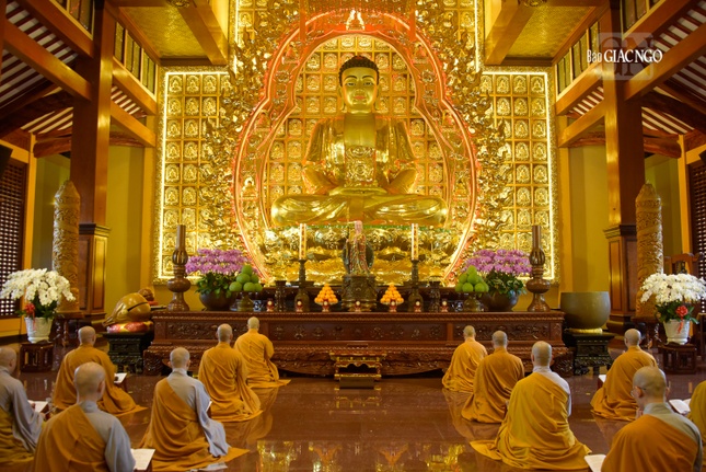 Một thời khóa tại chánh điện