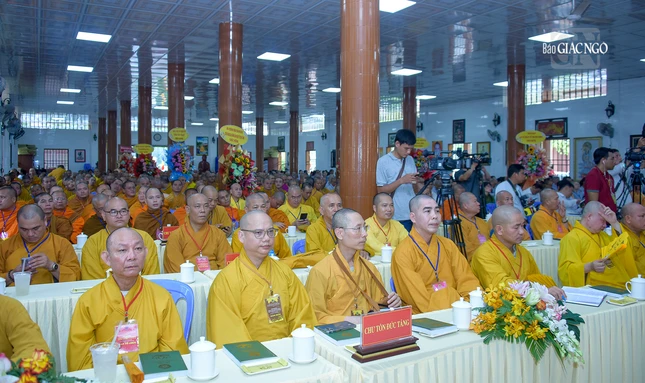 Đại biểu tham dự