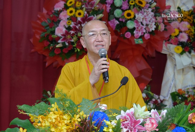 Thượng tọa Thích Bình Tâm phát biểu