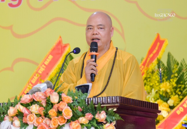 Thượng tọa Thích Thanh Phong phát biểu khai mạc