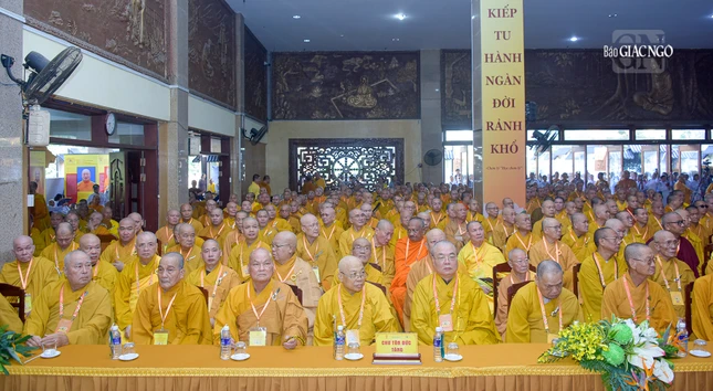 Ban Thường trực Hội đồng Trị sự, lãnh đạo các Ban, Viện T.Ư, Văn phòng I, II T.Ư, Ban Trị sự các tỉnh thành tại buổi lễ