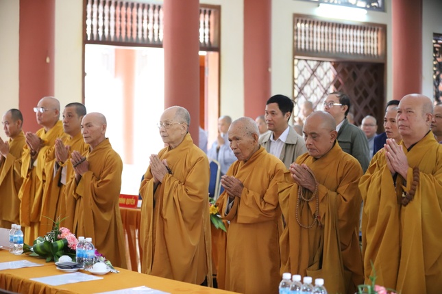 Chư tôn đức tham dự hội nghị tổng kết Chư tôn đức tham dự hội nghị tổng kết