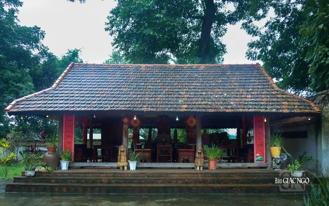 Chùa Tượng Sơn nằm trong quần thể khu di tích Hải Thượng Lãn Ông Lê Hữu Trác