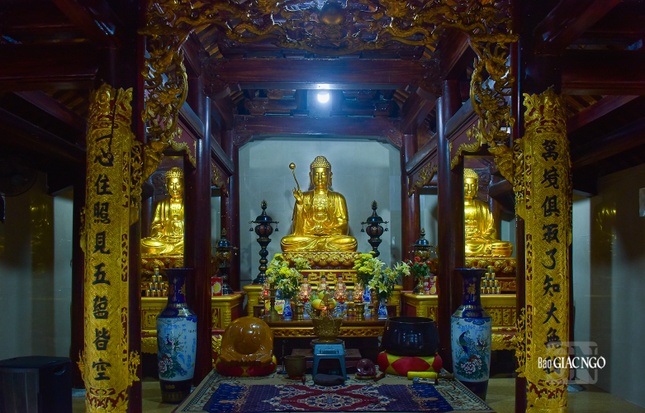 Chánh điện chùa Tượng Sơn thờ Đức Phật Thích Ca