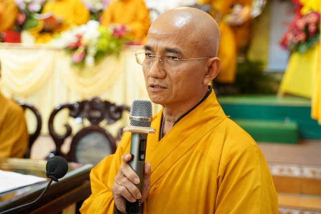 Thượng tọa Thích Thiện Quý phát biểu
