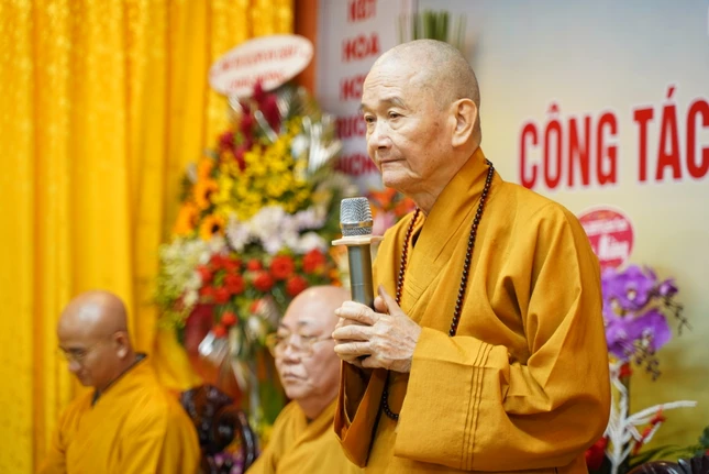 Trưởng lão Hòa thượng Thích Thanh Hùng nhận định Ban Trị sự Phật giáo Q.1 là đơn vị sáng tạo trong nhiều hoạt động Phật sự năm 2023 Trưởng lão Hòa thượng Thích Thanh Hùng nhận định Ban Trị sự Phật giáo Q.1 là đơn vị sáng tạo trong nhiều hoạt động Phật sự năm 2023