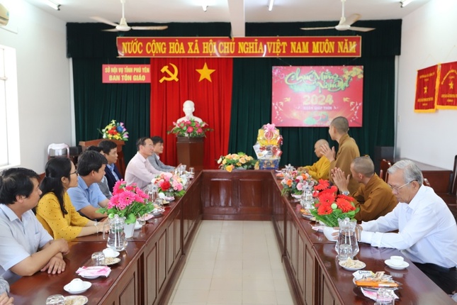 Thăm lãnh đạo Ban Tôn giáo tỉnh