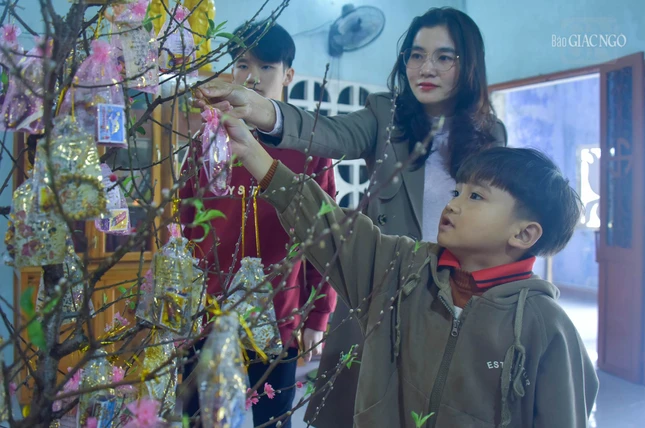 Hái lộc đầu xuân