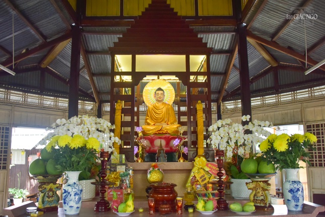 Trải qua bao thăng trầm, cố Hòa thượng trụ trì Giác Trang đã tiến hành trùng tu, sửa chữa vào năm 1988 với lối kiến trúc đặc trưng của hệ phái Khất sĩ