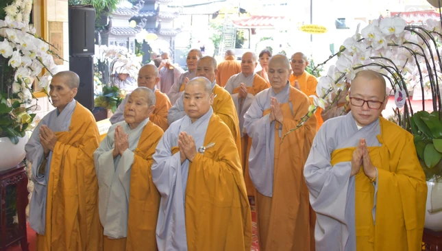 Chư Ni Ni giới H.Hóc Môn