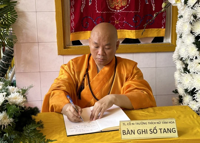 Thượng tọa Thích Minh Bảo ký sổ tang lưu niệm Thượng tọa Thích Minh Bảo ký sổ tang lưu niệm