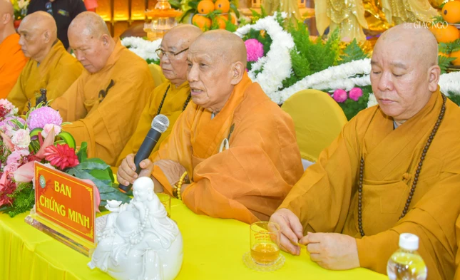 Hòa thượng Thích Hạnh Ngộ ban đạo từ