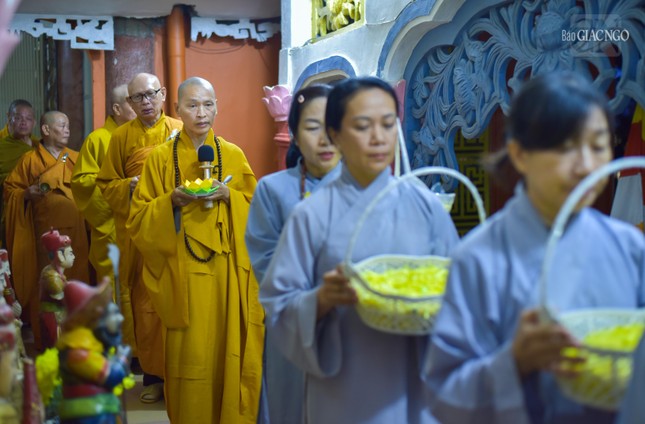 Kinh hành tưởng niệm