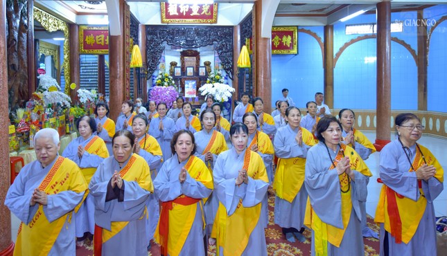 Phật tử tổ đình Vạn Thọ phát nguyện nương theo các hành giả tu học trong 3 tháng an cư