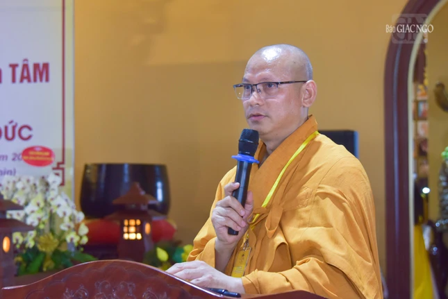 Thượng tọa Thích Hạnh Hiếu báo cáo báo cáo sơ lược tiến trình xây dựng tu viện Vĩnh Đức