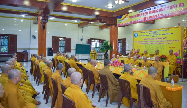 Thăm hạ trường chùa Quan Âm (Q.8)