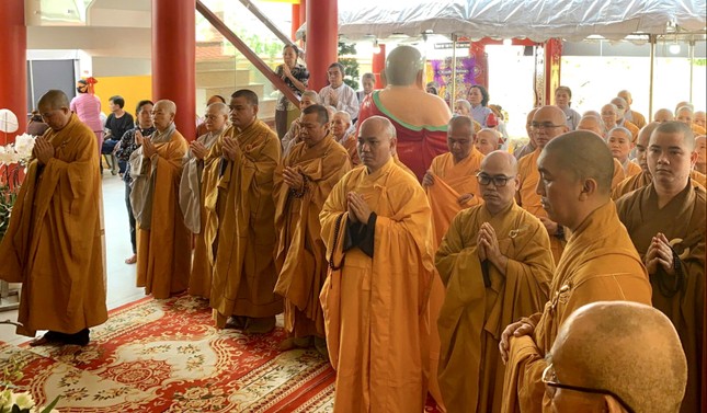 Ban Trị sự GHPGVN Q.7 viếng tang