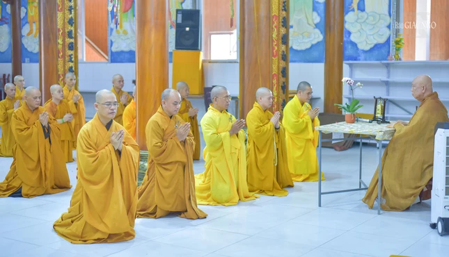 Chư Tăng H.Nhà Bè thực hiện nghi thức Tự tứ, kết thúc khóa An cư kiết hạ Phật lịch 2568