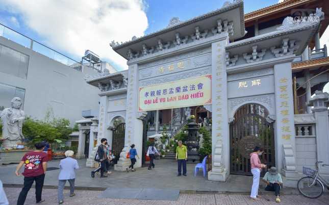 Đây cũng là nét đẹp của Phật giáo người Hoa ở TP.HCM trong mùa Vu lan