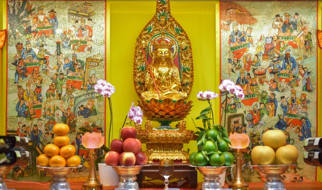 Với nhiều Phật tử người Hoa đang sinh sống tại TP.HCM thì ngày rằm tháng Bảy hay còn gọi là Vu lan, dân gian còn gọi là “Xá tội vong nhân” là ngày lễ lớn