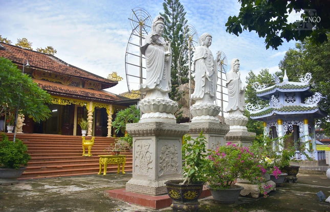 Khuôn viên chùa Pháp Lạc (xã Giang Điền, H.Trảng Bom, tỉnh Đồng Nai)