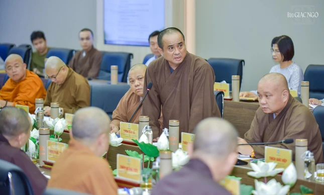 Thượng tọa Thích Tâm Hải, Phó ban Thông tin - Truyền thông T.Ư, Tổng Biên tập Báo Giác Ngộ, Ủy viên Thư ký phát biểu ý kiến đóng góp cho đề án Thượng tọa Thích Tâm Hải, Phó ban Thông tin - Truyền thông T.Ư, Tổng Biên tập Báo Giác Ngộ, Ủy viên Thư ký phát biểu ý kiến đóng góp cho đề án