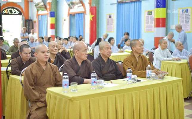 Tăng Ni, Phật tử tham dự