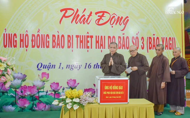 Chung lòng hướng về đồng bào miền Bắc