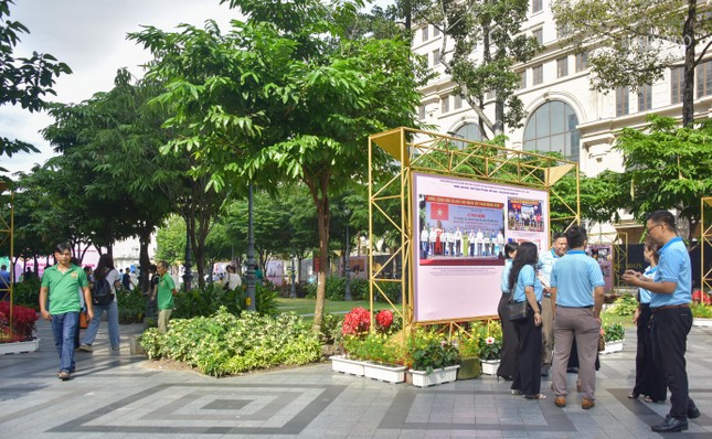 Không gian triển lãm với 3 chủ đề chính, gồm 70 tác phẩm được mở cửa từ ngày 24-9 đến hết ngày 5-10 phục vụ khách tham quan