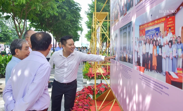 Triển lãm giới thiệu những thành tựu của MTTQVN TP.HCM trong nhiệm kỳ vừa qua