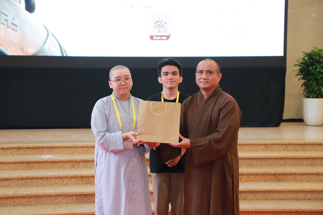 Các tập thể có sản phẩm thiết kế được đại chúng yêu thích bình chọn - Ảnh: Trung Thắng