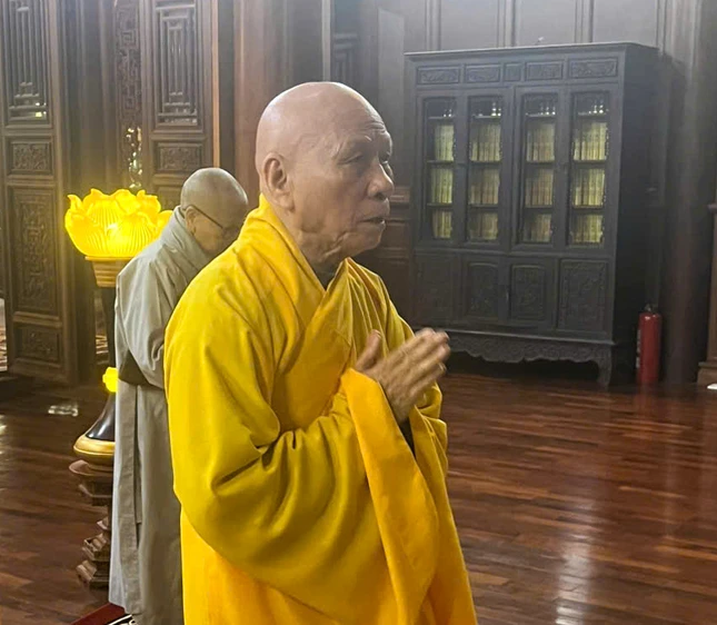 Trưởng lão Hòa thượng Thích Giác Quang tham dự tưởng niệm