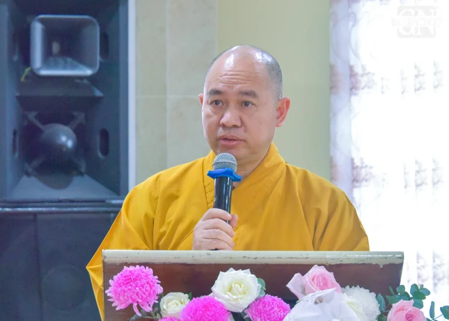 Thượng tọa Thích Đức Thiện phát biểu khai mạc