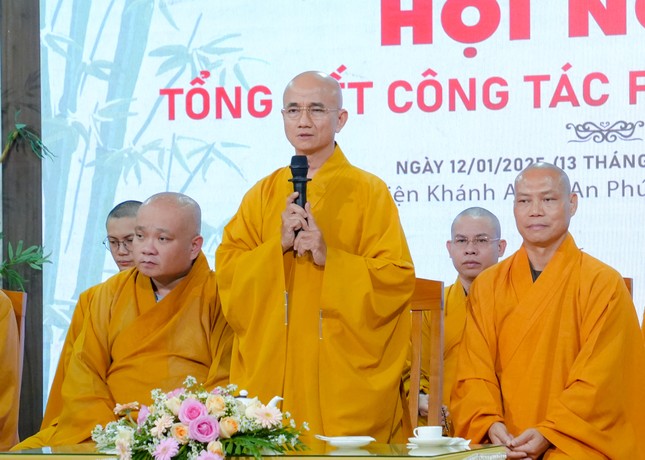Thượng tọa Thích Thiện Quý phát biểu chỉ đạo