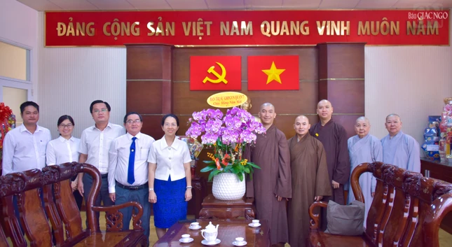 Chúc Tết lãnh đạo Quận ủy - UBND - UBMTTQVN Q.7