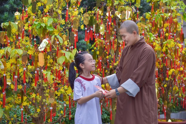 Hoặc nghe các thầy, các cô nói về chuyện cuộc đời, chuyện đối nhân xử thế và tình cảm con người, gia đình