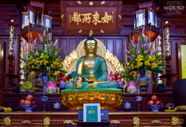 Kinh Dược Sư là kinh mà chư Tăng, Phật tử nơi đây tụng đọc hàng ngày trong tháng Giêng