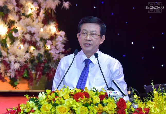 Ông Nguyễn Ánh Chức phát biểu tại buổi gặp mặt